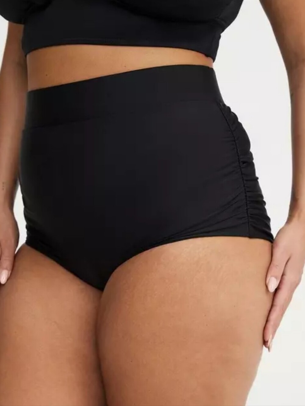 🆕️ 4X TORRID SCRUNCH SWIM SHORT - BLACK